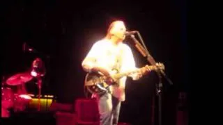 Neil Young - Cortez The Killer (Zénith de Paris 4 juin 2009)