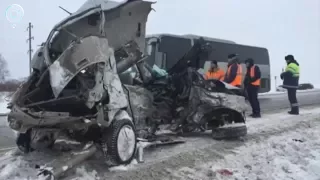Страшная авария произошла на трассе Новосибирск - Черепаново. Лоб в лоб столкнулись две иномарки