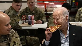 Truppenbesuch mit Gemüsefladen: US-Präsident Biden in Polen