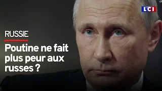 Poutine moqué et humilié publiquement... par des russes