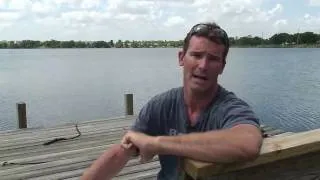 How to Stand Up on Water Skis
