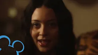 euphoria with laugh track (maddy find out about cassie & nate scene)