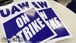 United Auto Workers hours away from strike against big three auto manufacturers