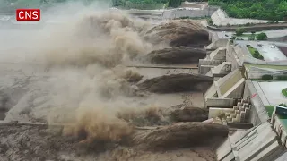 Xiaolangdi Reservoir on Yellow River in Henan discharges sand