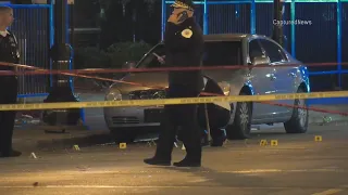 4 shot, 1 critically, on Chicago's North Side