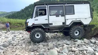 Самые крутые «водоплавающие» Zil 131-Бабай и Unimog off-road😀