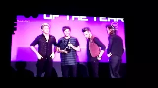 Artist of the Year: One Direction (AMAs 2015)