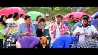 Ilayathalapathy Vijay's stylish intro in Rowdy Rathore Chinta Ta Song