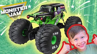 Monster Truck Toys and Action Figures Kids Collection /Monster Jam / Hot Wheels Monster Trucks Kids