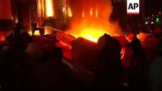 Pro-Russians set steps of government building ablaze in Ukraine's second city