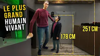 L'homme le Plus Grand du Monde (251 cm)