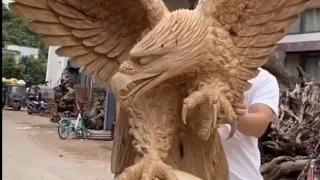 Ukiran Burung Garuda