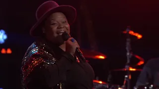Injoy Fountain: "7 rings" (The Voice Season 17 Blind Audition) PERFORMANCE; PART 1/2