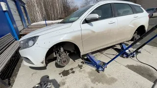 Зимняя резина MICHELIN X-Ice North 4. Проверяю целостность шипов после зимы!