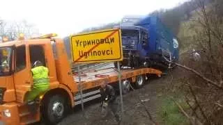 Izvlacenje kamiona na ibarskoj magistrali Slep sluzba RACA MISKOVIC MATIC