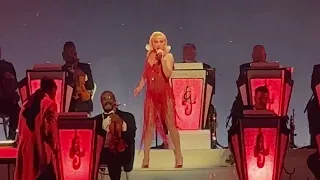 Lady Gaga Sway (Live) Las Vegas 9-3-2023 Jazz & Piano