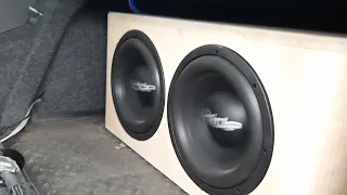 2x12 Pride HP + Aurora 3000, пытается развалить POLO SEDAN