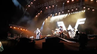 Weezer at San José, Costa Rica - Take on Me (A-ha Cover Song) 04/10/2019