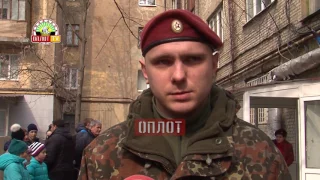 Открытие мемориальной доски в честь военнослужащего армии ДНР