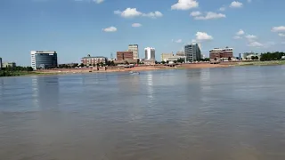 Billy buzzing the boat at Evansville ShrinersFest 2018