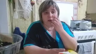 Все мы родом из детства// Пеку оладушки на мамин день рождения, 13 мая.