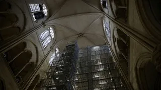 Massive wooden base for Notre Dame spire successfully installed