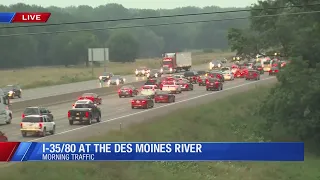 Car accident at I-35/80 at the Des Moines River