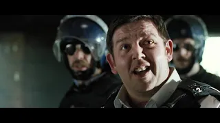 смешной отрывок из фильма: "Типа крутые легавые"(Hot Fuzz, 2007)[TFM] 27