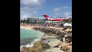 Slow and extremely #Low #Landing at #StMaarten Airport