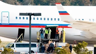 Высланные из США дипломаты вернулись в Россию