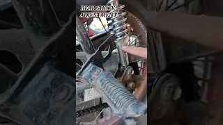 Rear Shock Adjustment (fast en easy).