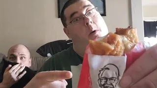 Trying KFC'S New Mini Apple Pie Poppers Review (Does It Taste Good or Not)