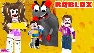 O RATO GIGANTE LEVOU OS MEUS PAIS no ROBLOX - Cheese Escape