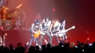 Alice Cooper - Dirty Diamonds - Nita Strauss guitar solo - Moncton Casino - Oct 22, 2015