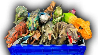 AMAZING Collection Of Original & Rare Jurassic Park Dinosaur Figures | T-Rex, Velociraptor & More!