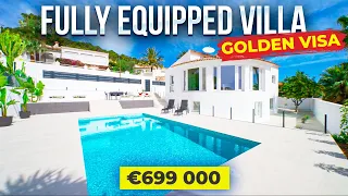 Elegant villa in Calpe, 5 minutes from La Fossa beach in Spain