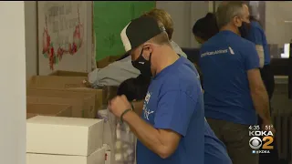 Light Of Life Rescue Mission Provides Thanksgiving Meals For Those In Need