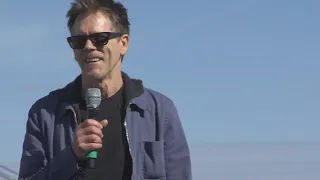 Kevin Bacon returns to Payson High on prom night for 40th anniversary of ‘Footloose’