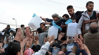 Оголодавшие жители Мосула хотели захватить гумпомощь ООН (новости)
