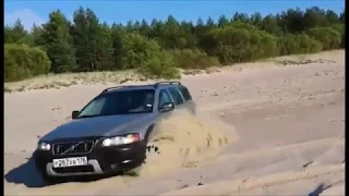 VOLVO XC70 ( Вольво)  в песке на пляже с лысой резиной )) Полный привод!