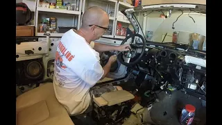 Parting Out a 2004 VW Beetle Convertible - EP06 - Removing Steering Wheel and Turn/Wiper Switch