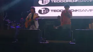 Teodoro & Sampaio ao vivo em Uruaçu GO (1)
