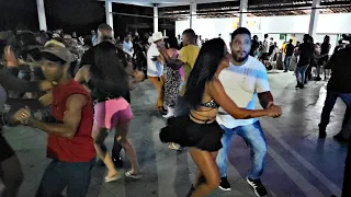 MAS QUE FANDANGO BOM - DANÇANDO FORRÓ NO BAILÃO DOS SERRANOS (VANERA)