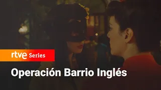 Operación Barrio Inglés: Lucía y Agatha se infiltran en la fiesta #Barrioingles4 | RTVE Series