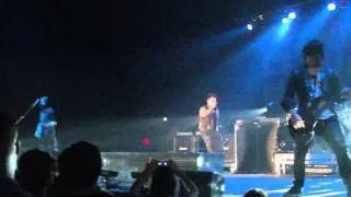 Papa Roach - Born With Nothing, Die With Everything CajunDome 2011