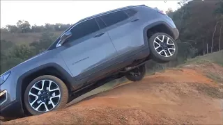 Jeep 2019 compass 4x4 offroad