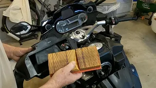 2019 BMW K1600GT Air Filter Replacement.