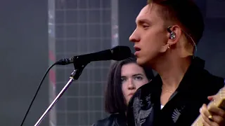 The xx - Infinity (Live at Glastonbury 2017)