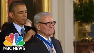 Tom Brokaw Receives Medal Of Freedom | NBC News