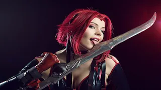 Красивая девушка вампир/Бладрейн косплей/Bloodrayne